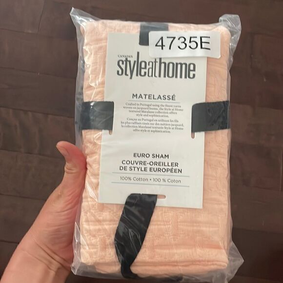Style at Home Matelassé Envelope Cotton Sham - Picture 2 of 6
